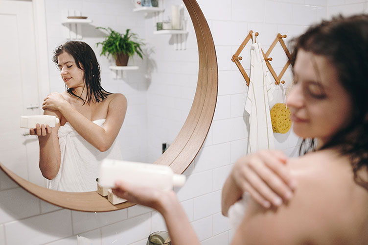 dr-vera-lang-news-pflegetipps-einstichstellen-by-iStock-kurylo